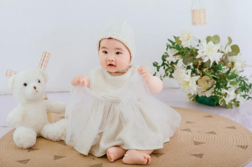 垦利宝宝几个月抬头